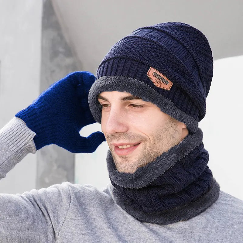 3-teiliges Set modische gestrickte Wintermützen mit Handschuhen