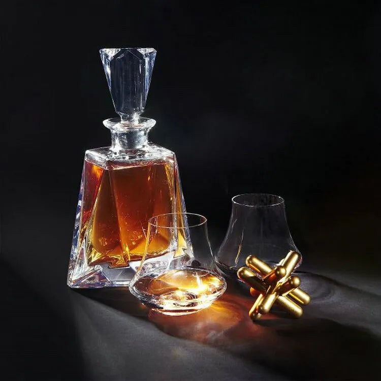 Bleifrei

Kristall

Handwerkliche

Elegant

300ml

Handgeblasen

Geschenk

Whisky

Klarheit

Brillanz

Whiskyglas