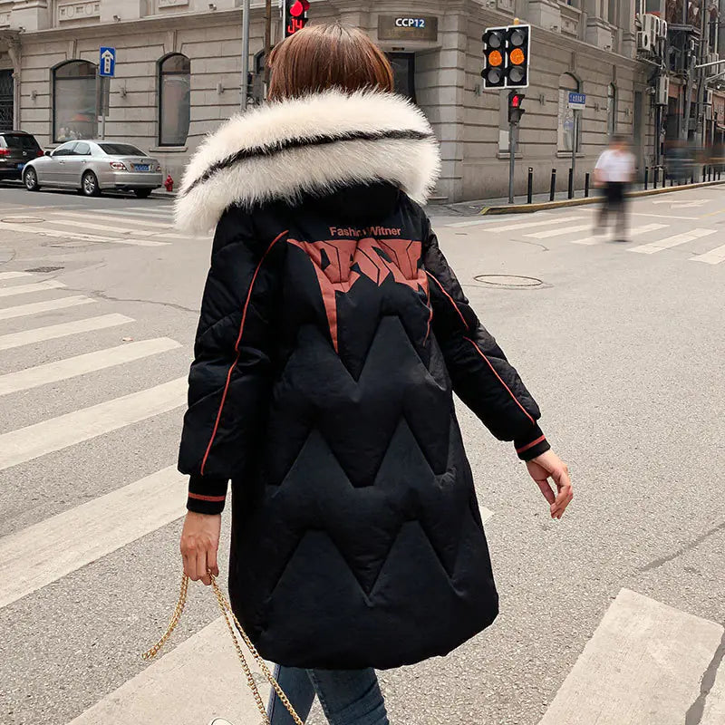 Women`s Gefütterter Mantel mit Pelzkragen