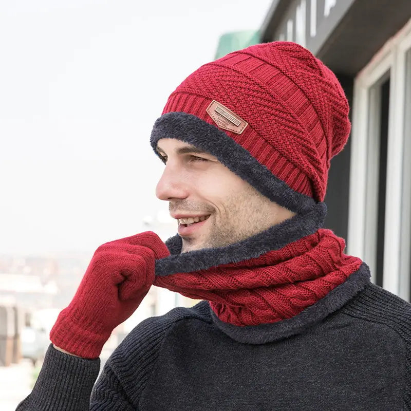 3-teiliges Set modische gestrickte Wintermützen mit Handschuhen