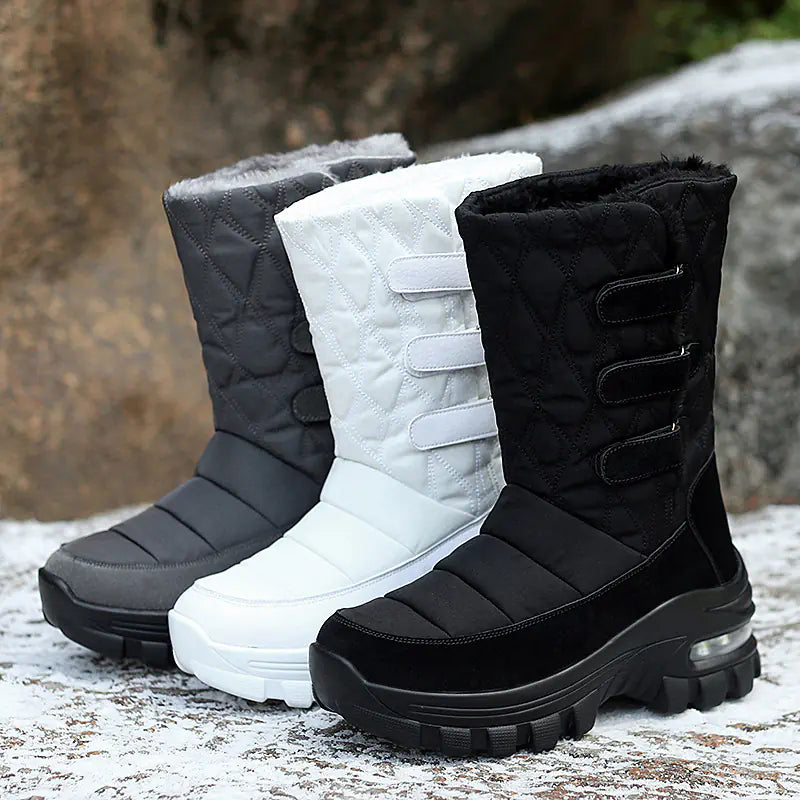 Winterstiefel

HighTop

Baumwollgefüttert

Luftpolstersohle

Klettverschluss

PUMaterial

Warm

Stilvoll

Schneebereit

Flexibel