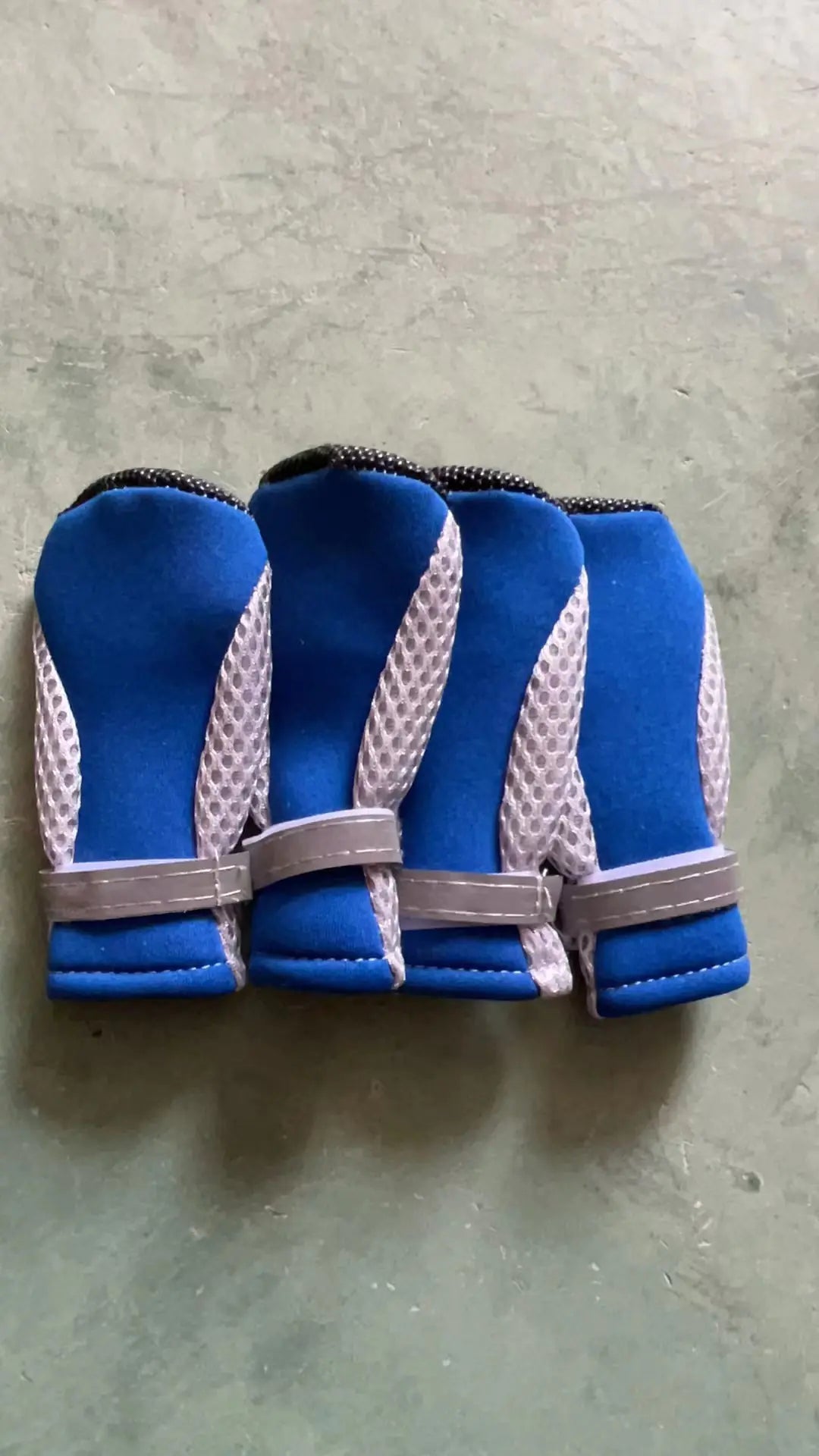 Atmungsaktive Rutschfeste Mesh-Schuhe für kleine Hunderassen